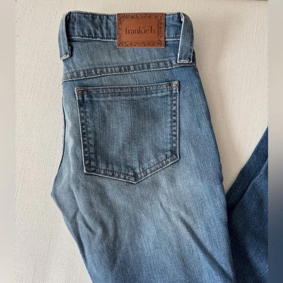 Frankie B. Blue Jeans with Distressed Details - Picture 5 of 11